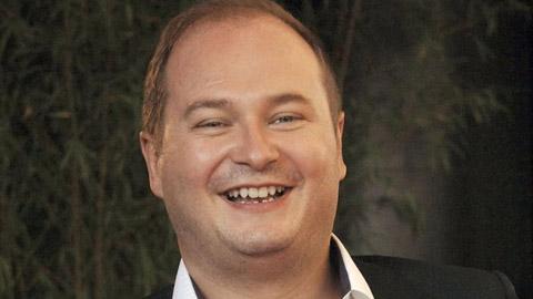 Cauet prépare un ... one man show avec le producteur de Johnny Hallyday