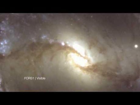 NGC 1365, une superbe galaxie spirale barrée Image de prévisualisation YouTube