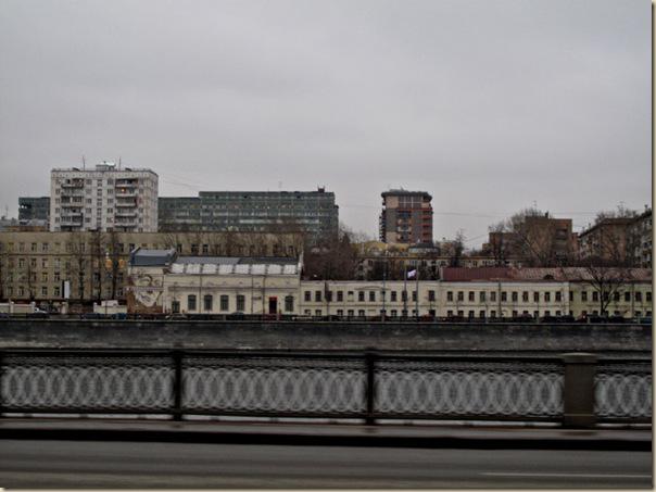 L’artiste qui gratte les murs