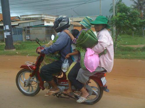 transport familial au Cambodge