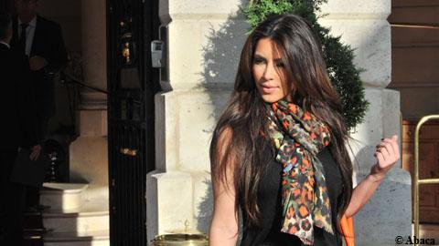 Photos ... Kim Kardashian et sa soeur se promènent dans les rues de New York