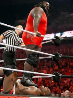 John Cena menacé d'être viré par le GM de Raw