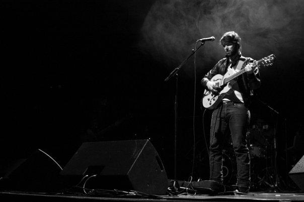 You and You : magiciens folk et poètes rock