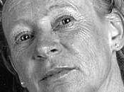 Femme coeur grande plume