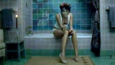 Miley Cyrus ... Elle dévoile son clip sexy Who Owns My Heart