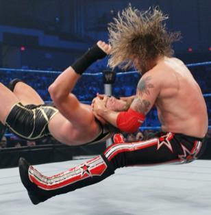 Edge vainqueur de Jack Swagger Edge réussit son retour à Smackdown