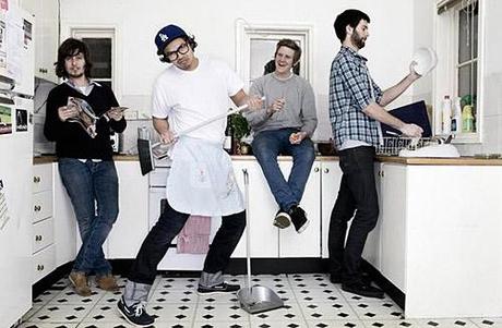 The Temper Trap: Resurrection (Penguin Prison Remix) - MP3
Cela... The Temper Trap: Resurrection (Penguin Prison Remix) - MP3
Cela...