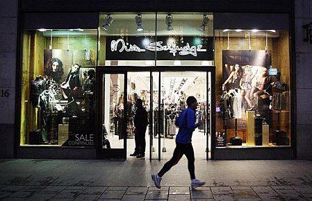 miss-selfridges_1122981i.jpg
