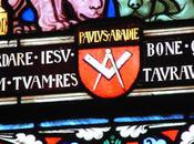 compas l'équerre dans l'église Bénévent-l'Abbaye (23)