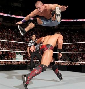 John Cena vaincu par The Miz