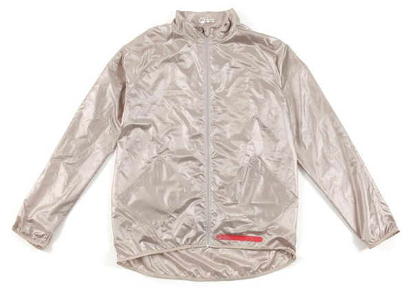 DQM X OUTLIER – PACKABLE HEAT WINDBREAKER