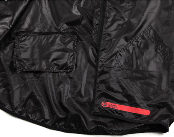 DQM X OUTLIER – PACKABLE HEAT WINDBREAKER