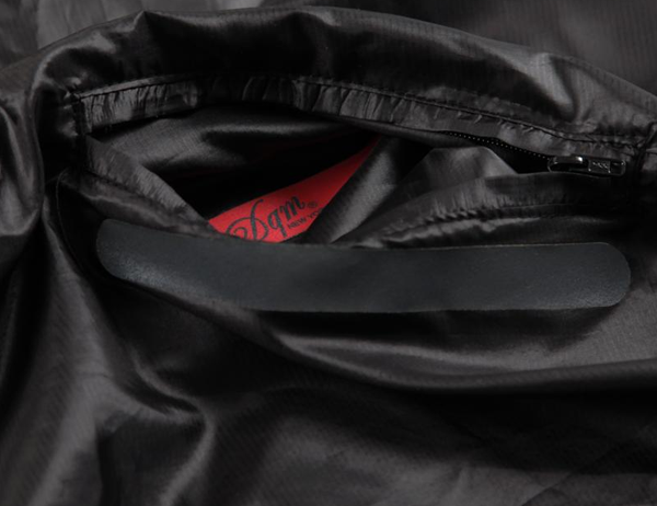 DQM X OUTLIER – PACKABLE HEAT WINDBREAKER