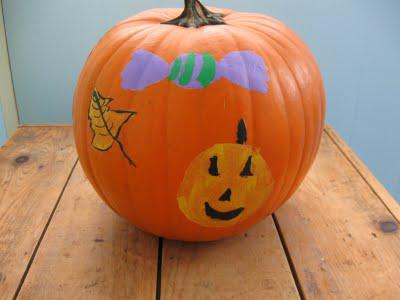 Des citrouilles peintes!