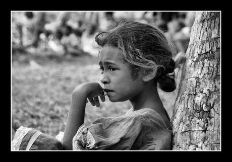 Little girl dreaming – New Caledonia :