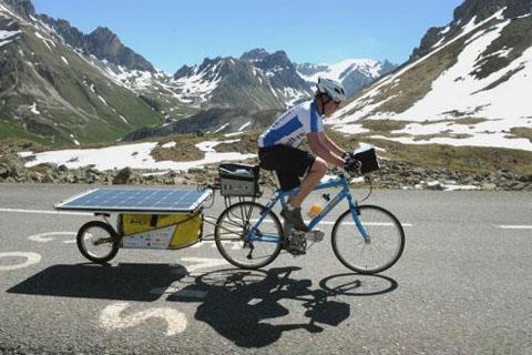 florian bailly 1 10 000 kilomètres parcourus en vélo électrique solaire