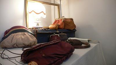 [Hôtel Bohême, suite et fin]14/10  Photos: Eva OttavyExtr...