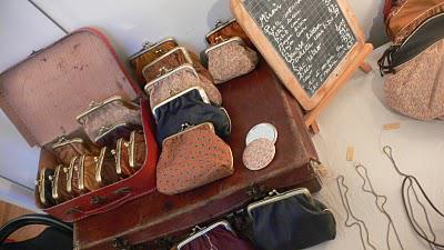 [Hôtel Bohême, suite et fin]14/10  Photos: Eva OttavyExtr...