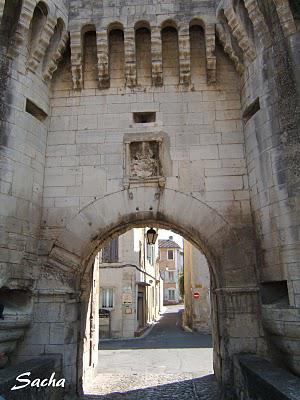 A la recherche des fontaines ..... ¨Pernes les Fontaines