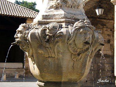 A la recherche des fontaines ..... ¨Pernes les Fontaines