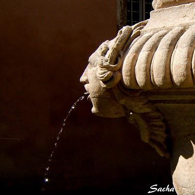 A la recherche des fontaines ..... ¨Pernes les Fontaines