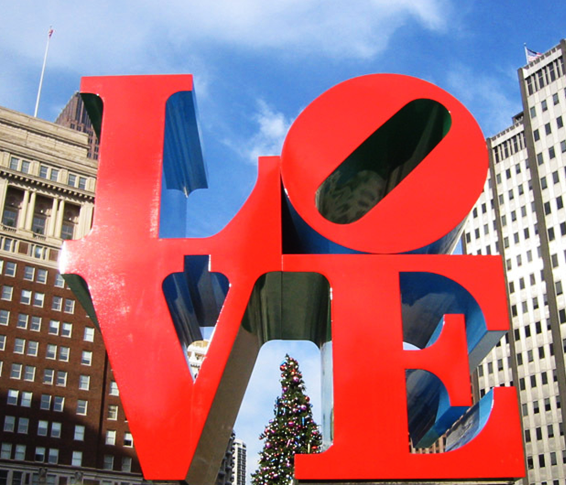 Amour, sculpture installée à Philadelphie
