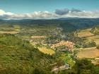 Minerve, Languedoc-Roussillon : Vue imprenable sur le village