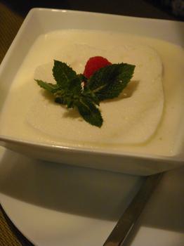 20100929 Atelier Escalope 03 mousse litchi LAtelier de lEscalope, rue de Verneuil, 75007 Paris (ChrisoScope)