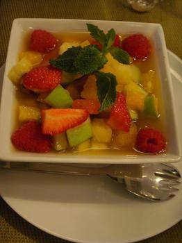 20100929 Atelier Escalope 03 salade fruits LAtelier de lEscalope, rue de Verneuil, 75007 Paris (ChrisoScope)