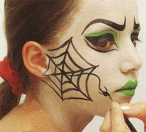 Maquillage pour Halloween : Méchante sorcière brrrrr | À Voir