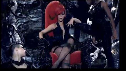 Rihanna ... Regardez la nouvelle version de son clip Who's That Chick ... Night version
