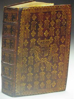Antoine Ruette et deux ouvrages aux armes de Marie-Thérèse d'Autriche