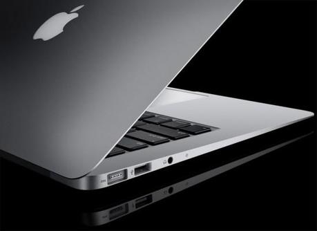 New MacBook Air Image macbook air 1 550x400 Apple MacBook Air