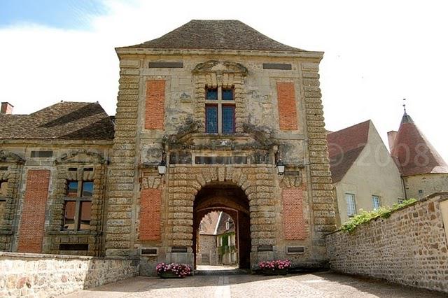 Château de Pionsat - Puy de Dôme