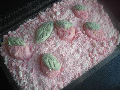 Poudre de pain moussant lait / fraise