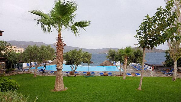 Piscine débordement