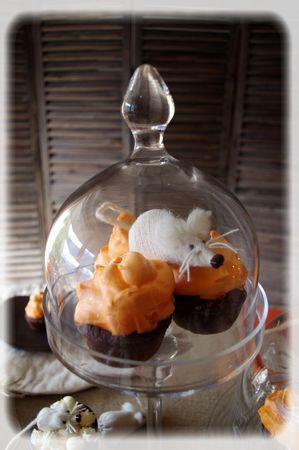 Au secours....J'suis envahie par des petites souris... halloween_035_modifi__1