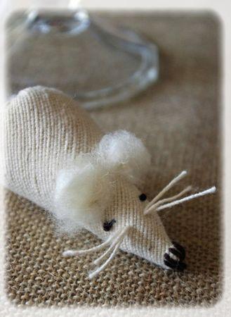 Au secours....J'suis envahie par des petites souris... halloween_036_modifi__1