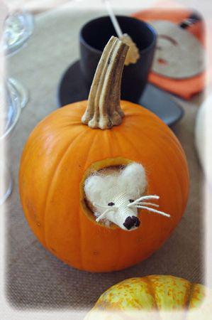 Au secours....J'suis envahie par des petites souris... halloween_003_modifi__1