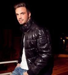 Maxime raconte que des bétises depuis sa sortie !!