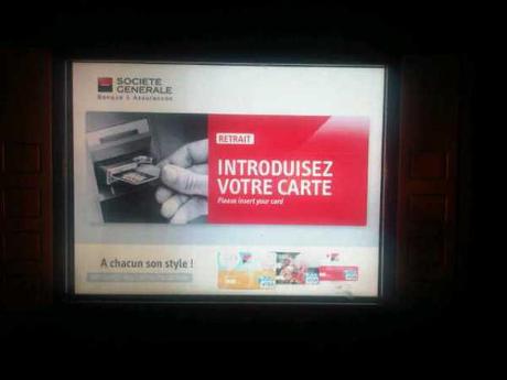 IMG00218-20101025-2017 La SocGen modernise son interface DAB