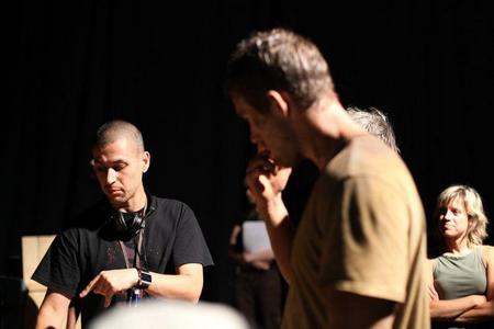 Buried : le plein de photos & de vidéos ! buried