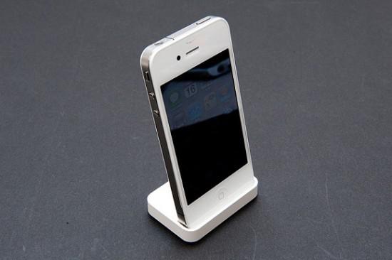 iPhone 4 blanc : sortie repoussée au Printemps 2011
