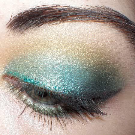Make Up # 80 : Glittery Teal