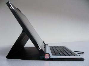Un ensemble housse-clavier iPad chez Adonit