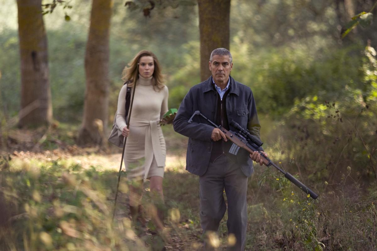 George Clooney et Thekla Reuten. Mars Distribution