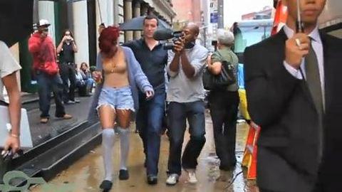 Rihanna ... Les coulisses de son clip What's My Name avec Drake