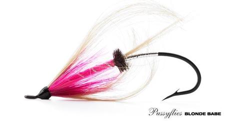 1003_Medium PUSSYFLIES – MOUCHE PUBIENNE