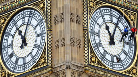 On change d'heure aujourd'hui ... à 3 heures du matin il sera 2 heures