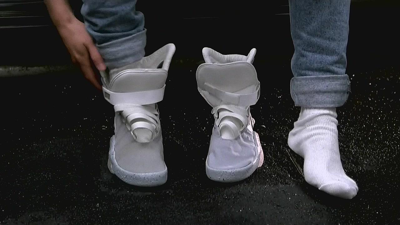 MARTY MCFLY'S NIKE